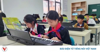 Mở lối tri thức, thắp sáng tương lai nơi biên cương Si Pa Phìn