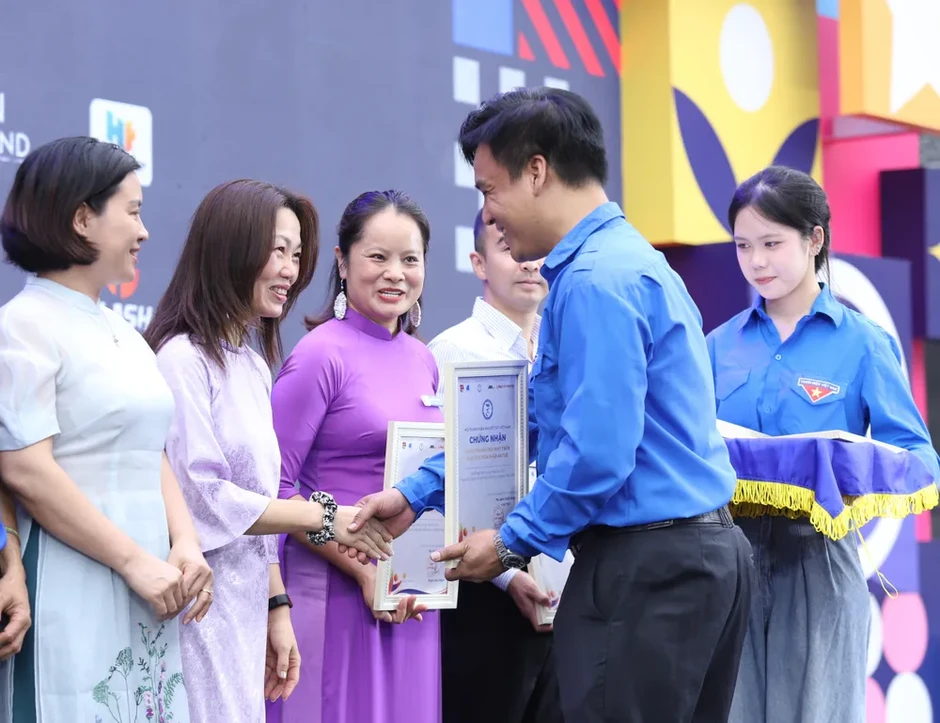 Mở rộng cơ hội phát triển cho người khuyết tật trong kỷ nguyên số Mở rộng cơ hội phát triển cho người khuyết tật trong kỷ nguyên số