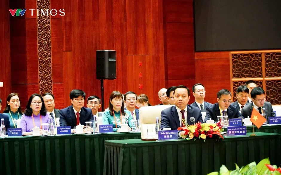 Mở rộng hành lang hợp tác, kiến tạo động lực phát triển mới nơi biên giới Việt - Trung Mở rộng hành lang hợp tác, kiến tạo động lực phát triển mới nơi biên giới Việt - Trung