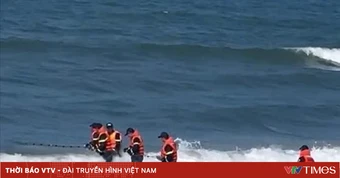 Mở rộng phạm vi tìm kiếm du khách Hà Nội mất tích trên biển Cửa Tùng