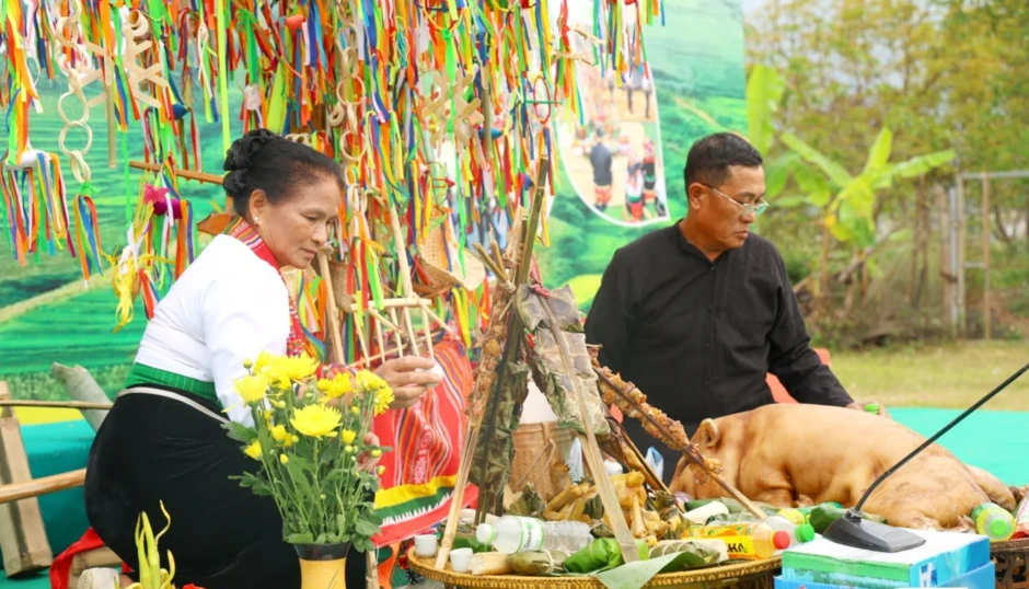 Mộc Châu rộn ràng lễ hội cầu mưa của đồng bào Thái Mộc Châu rộn ràng lễ hội cầu mưa của đồng bào Thái