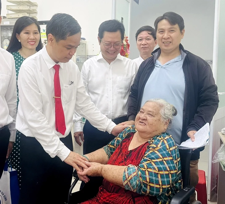 Mỗi người như bông hoa đẹp để cả thành phố là một vườn hoa Mỗi người như bông hoa đẹp để cả thành phố là một vườn hoa