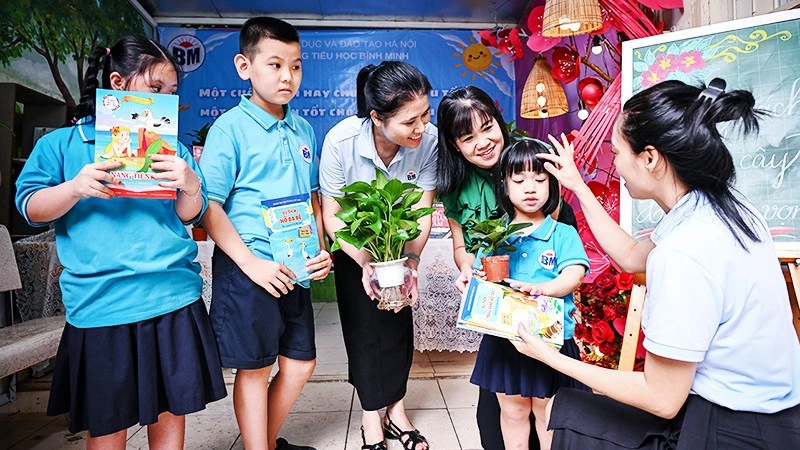 Môi trường ấm áp, khoảnh khắc rạng ngời