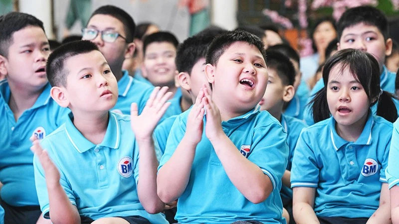 Môi trường ấm áp, khoảnh khắc rạng ngời