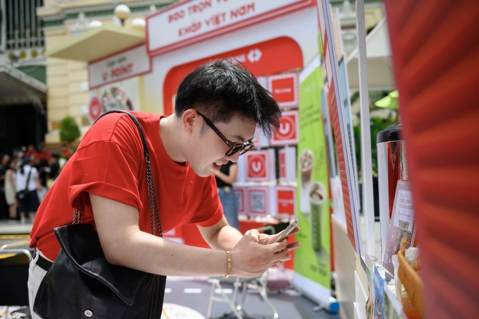 Một ngày trải nghiệm Techcombank OneU tại Bưu điện Thành phố Hồ Chí Minh