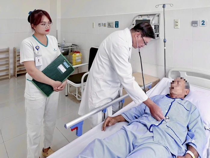 Một người ở Cần Thơ suýt mất mạng trước những triệu chứng tưởng như bình thường Một người ở Cần Thơ suýt mất mạng trước những triệu chứng tưởng như bình thường