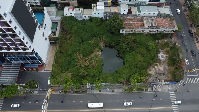 Một người ở Hà Nội trúng đấu giá khu đất 48A Trần Phú - Nha Trang, với giá hơn 719 tỉ đồng Một người ở Hà Nội trúng đấu giá khu đất 48A Trần Phú - Nha Trang, với giá hơn 719 tỉ đồng