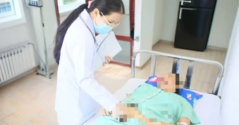 Một thai phụ gặp biến chứng nguy hiểm, phải triệt sản để giữ tính mạng