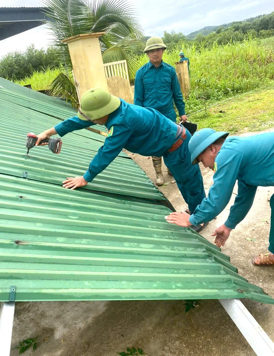 Một xã thiệt hại hơn 12 tỉ đồng sau trận mưa đá kéo dài 30 phút Một xã thiệt hại hơn 12 tỉ đồng sau trận mưa đá kéo dài 30 phút