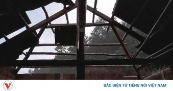 Mưa đá, dông lốc làm 5 người bị thương và hàng trăm ngôi nhà hư hại ở Thái Nguyên
