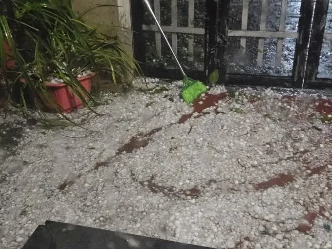 Mưa đá gây thiệt hại hơn 30 tỷ đồng ở Lào Cai Mưa đá gây thiệt hại hơn 30 tỷ đồng ở Lào Cai