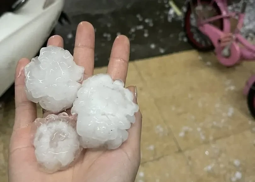 Mưa đá ở Lào Cai, Quảng Ngãi