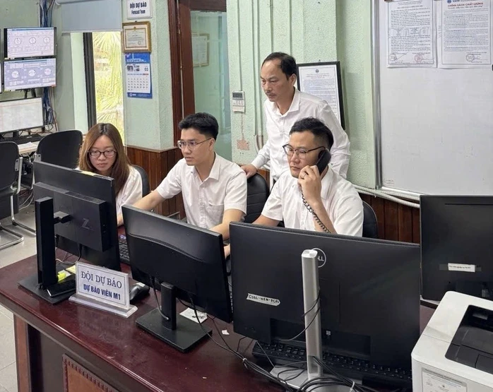 Mưa dông dữ dội ảnh hưởng đến các sân bay miền Bắc Mưa dông dữ dội ảnh hưởng đến các sân bay miền Bắc