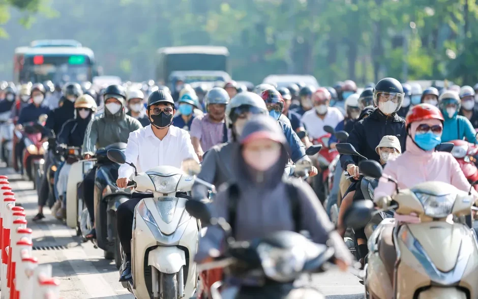 Mưa dông tiếp diễn ở Nam Bộ, Bắc Bộ có nơi nắng nóng Mưa dông tiếp diễn ở Nam Bộ, Bắc Bộ có nơi nắng nóng