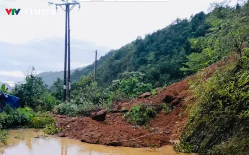 Mưa lớn dồn dập, gần 150 điểm ở Thanh Hóa - Hà Tĩnh nguy cơ lũ quét, sạt lở Mưa lớn dồn dập, gần 150 điểm ở Thanh Hóa - Hà Tĩnh nguy cơ lũ quét, sạt lở