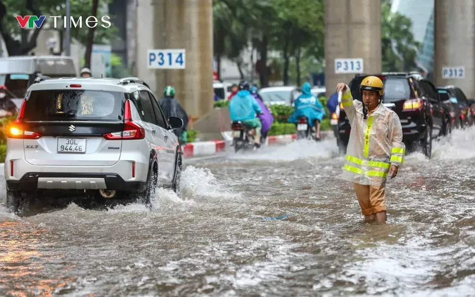 Mưa lớn dồn dập từ 8/6, vùng núi Bắc Bộ đối mặt nguy cơ lũ quét Mưa lớn dồn dập từ 8/6, vùng núi Bắc Bộ đối mặt nguy cơ lũ quét