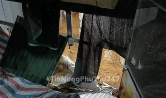 Mưa lớn gây sạt lở đất ở Phú Thọ khiến hai cháu bé bị thương