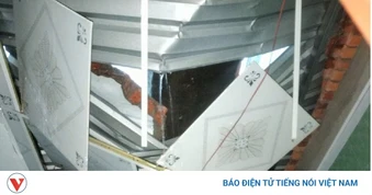 Mưa lớn kèm lốc xoáy làm thiệt hại tài sản của người dân ở Lâm Đồng