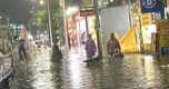 Mưa lớn kéo dài, hàng loạt tuyến đường ở Phú Quốc ngập nặng