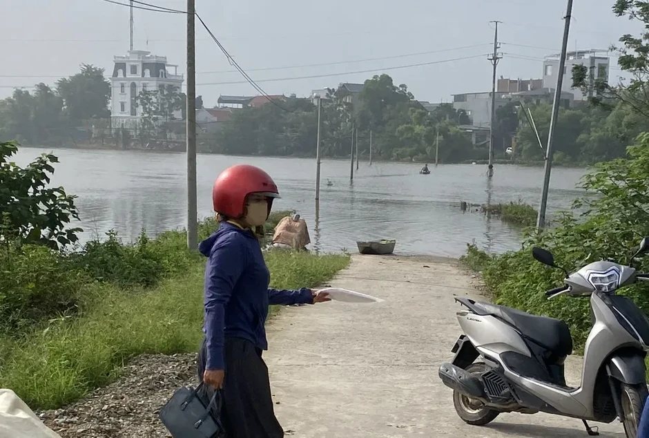 Mực nước các sông ở Hà Nội tiếp tục xuống Mực nước các sông ở Hà Nội tiếp tục xuống