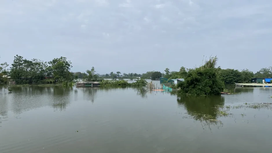 Mực nước các sông ở Hà Nội tiếp tục xuống Mực nước các sông ở Hà Nội tiếp tục xuống
