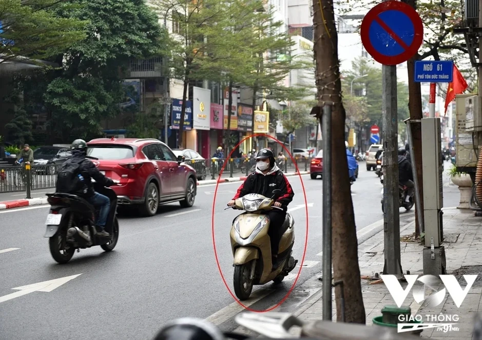 Mức phạt có thể lên tới 40 triệu đồng với xe đi ngược chiều Mức phạt có thể lên tới 40 triệu đồng với xe đi ngược chiều