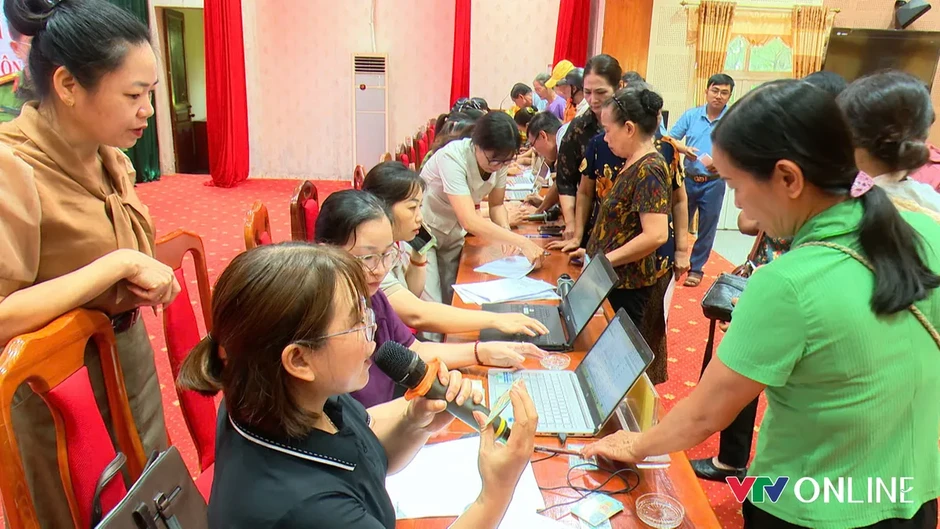 Nà Hang (Tuyên Quang): Chuyển đổi số từ cơ sở, từng bước nâng chất lượng phục vụ người dân Nà Hang (Tuyên Quang): Chuyển đổi số từ cơ sở, từng bước nâng chất lượng phục vụ người dân