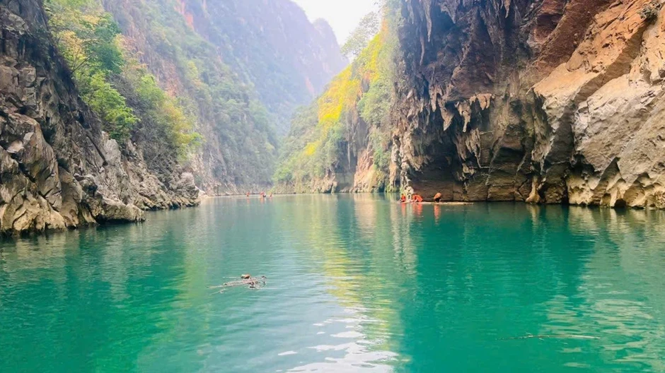 Nam sinh 17 tuổi tử vong sau khi 2 lần dũng cảm cứu bạn đuối nước Nam sinh 17 tuổi tử vong sau khi 2 lần dũng cảm cứu bạn đuối nước