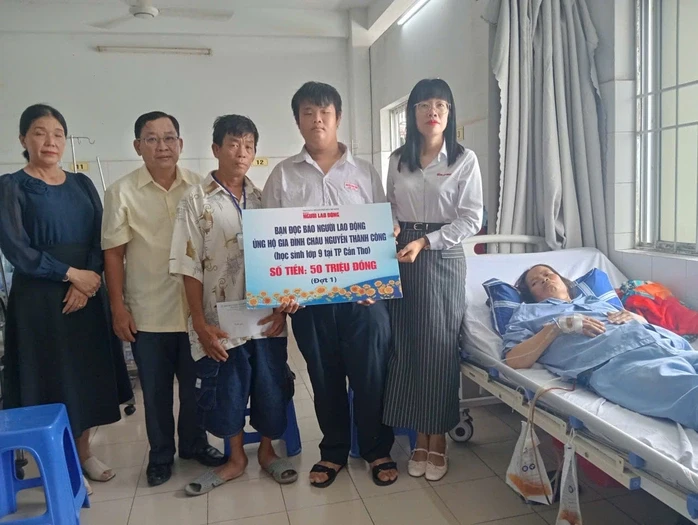 Nam sinh bệnh tật, bán vé số ở Cần Thơ được bạn đọc ủng hộ 194 triệu đồng