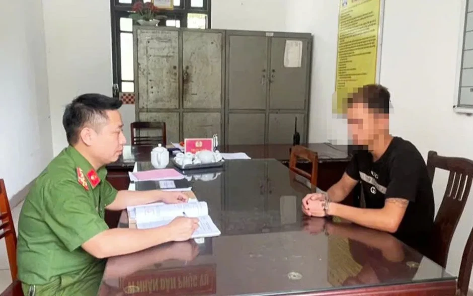 Nam thanh niên lợi dụng bé gái say rượu để xâm hại Nam thanh niên lợi dụng bé gái say rượu để xâm hại