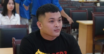 Nam thanh niên nói về giây phút bất chấp nguy hiểm cầm bình cứu hỏa lao vào cứu người
