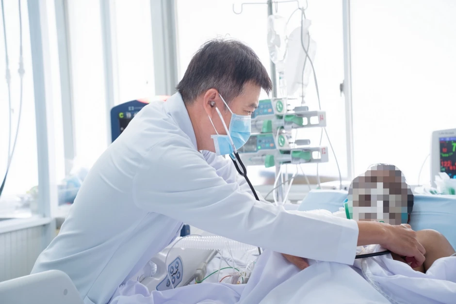 Nạn nhân nặng nhất vụ lật ca nô ở Phú Quốc qua giai đoạn nguy kịch Nạn nhân nặng nhất vụ lật ca nô ở Phú Quốc qua giai đoạn nguy kịch