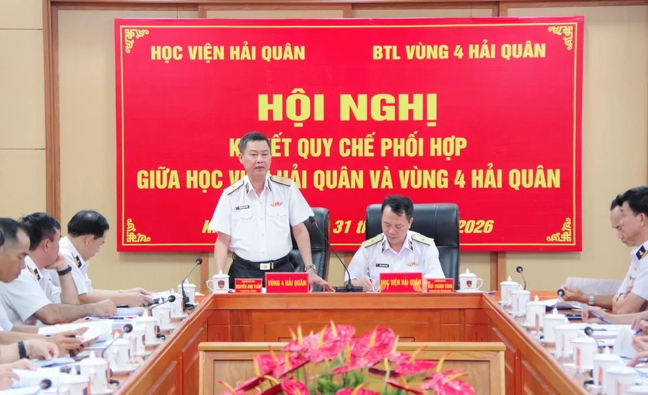 Nâng cao chất lượng đào tạo, huấn luyện giữa Học viện Hải quân và Vùng 4 Hải quân Nâng cao chất lượng đào tạo, huấn luyện giữa Học viện Hải quân và Vùng 4 Hải quân