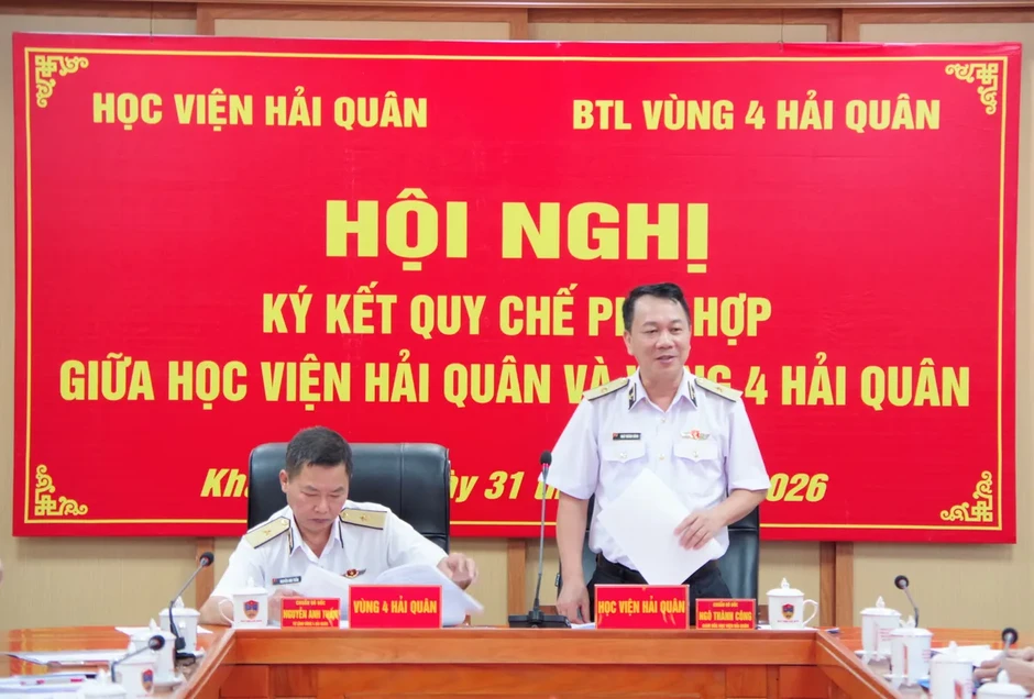 Nâng cao chất lượng đào tạo, huấn luyện giữa Học viện Hải quân và Vùng 4 Hải quân Nâng cao chất lượng đào tạo, huấn luyện giữa Học viện Hải quân và Vùng 4 Hải quân