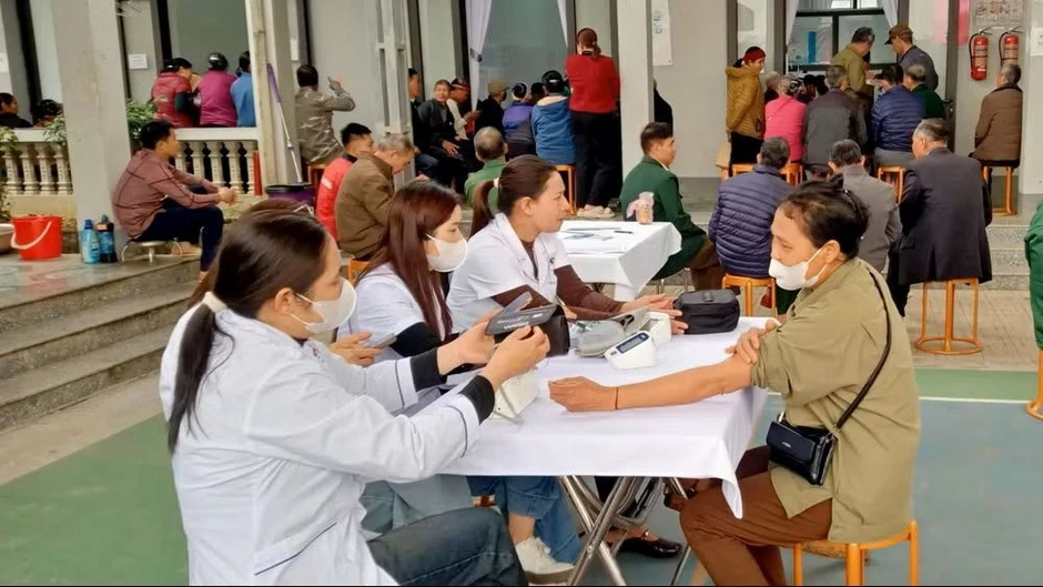 Nâng cao chất lượng khám, chữa bệnh bảo hiểm y tế từ tuyến y tế cơ sở Nâng cao chất lượng khám, chữa bệnh bảo hiểm y tế từ tuyến y tế cơ sở