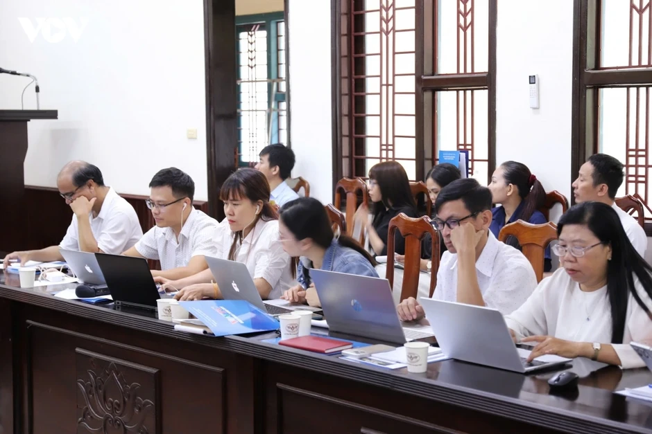 Nâng cao kỹ năng sản xuất trên nền tảng số cho đội ngũ báo chí Tây Nguyên Nâng cao kỹ năng sản xuất trên nền tảng số cho đội ngũ báo chí Tây Nguyên