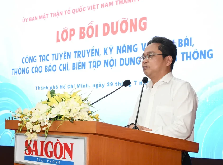 Nâng cao kỹ năng truyền thông cho hơn 1.200 cán bộ Mặt trận Nâng cao kỹ năng truyền thông cho hơn 1.200 cán bộ Mặt trận