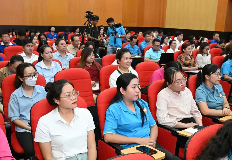 Nâng cao kỹ năng truyền thông cho hơn 1.200 cán bộ Mặt trận Nâng cao kỹ năng truyền thông cho hơn 1.200 cán bộ Mặt trận