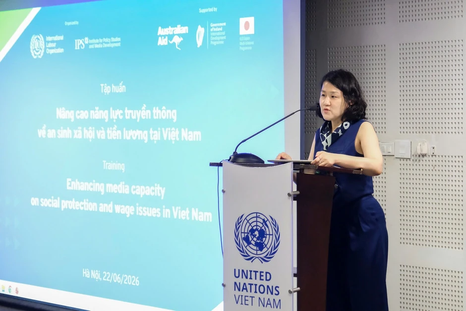 Nâng cao năng lực báo chí về việc làm thỏa đáng và an sinh xã hội tại Việt Nam Nâng cao năng lực báo chí về việc làm thỏa đáng và an sinh xã hội tại Việt Nam