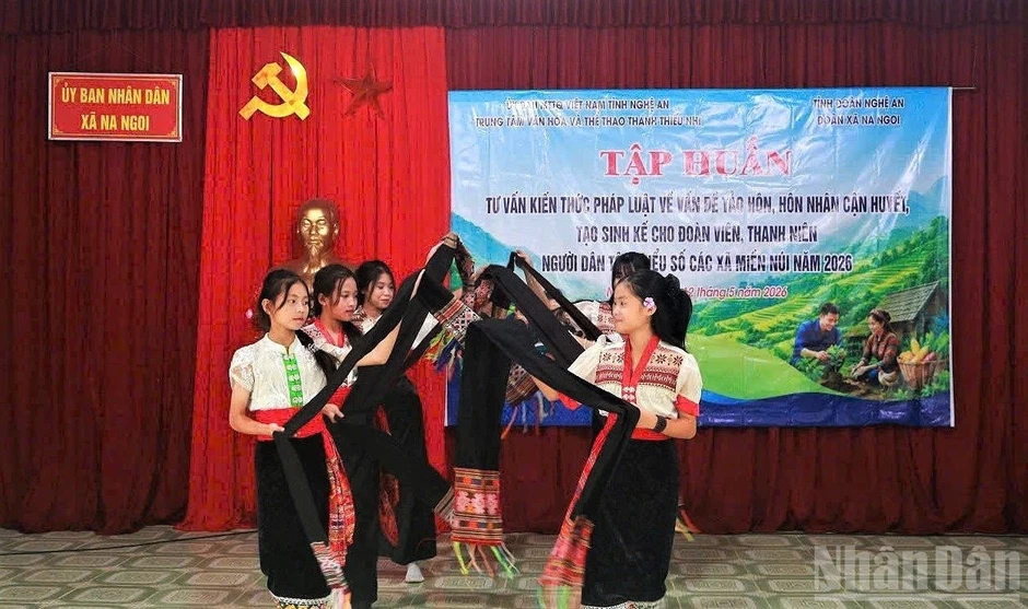 Nâng cao nhận thức, chủ động phòng ngừa tảo hôn Nâng cao nhận thức, chủ động phòng ngừa tảo hôn