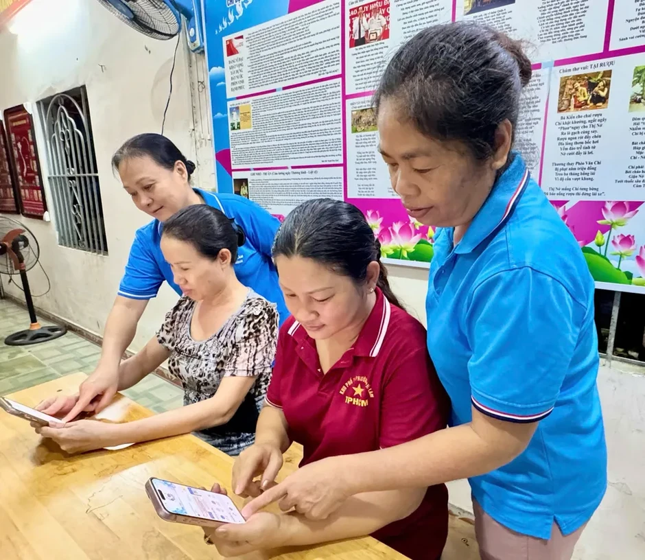 Nâng cao vị thế phụ nữ trong giai đoạn phát triển mới: Tạo sức hút từ các phong trào thiết thực Nâng cao vị thế phụ nữ trong giai đoạn phát triển mới: Tạo sức hút từ các phong trào thiết thực