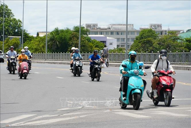Nắng nóng diện rộng ở Trung Bộ có khả năng kéo dài đến ngày 18/8