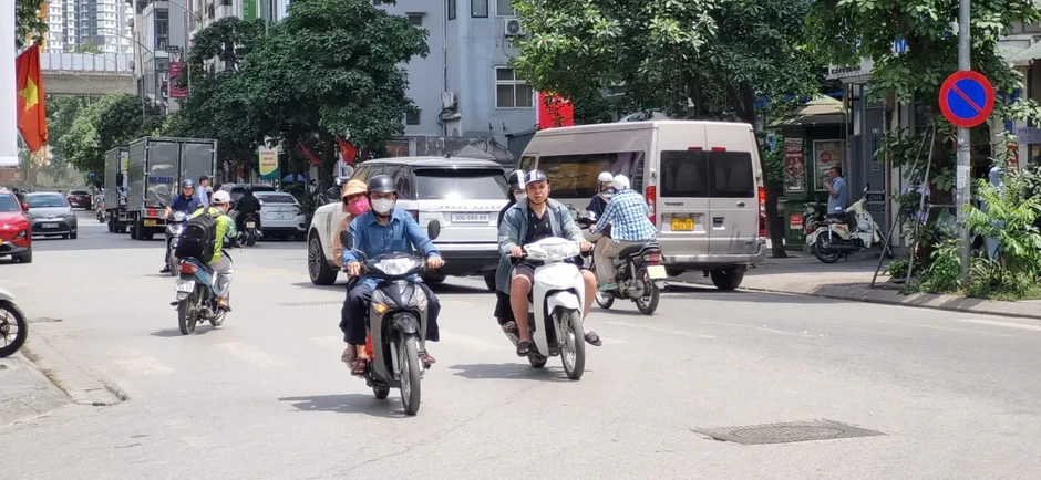 Nắng nóng diện rộng trên cả nước, Nam Bộ chiều tối mưa dông Nắng nóng diện rộng trên cả nước, Nam Bộ chiều tối mưa dông
