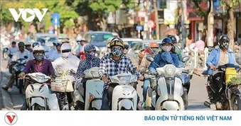 Nắng nóng gay gắt bao trùm Bắc Bộ, Trung Bộ và Nam Bộ