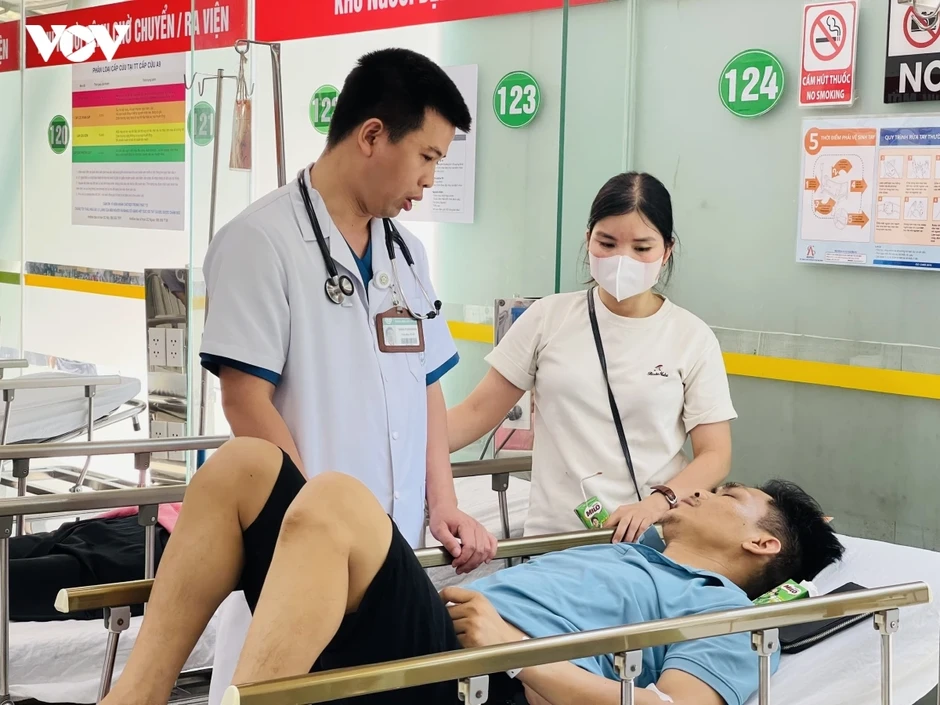 Nắng nóng gay gắt, bệnh nhân nhập Trung tâm cấp cứu A9 tăng cao Nắng nóng gay gắt, bệnh nhân nhập Trung tâm cấp cứu A9 tăng cao