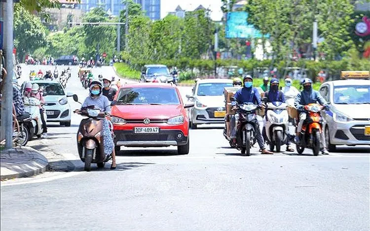 Nắng nóng kéo dài đến giữa tháng 4, nhiều nơi vượt 40 độ C Nắng nóng kéo dài đến giữa tháng 4, nhiều nơi vượt 40 độ C