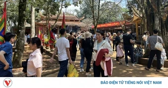 Nắng nóng lan rộng miền Trung, có nơi vượt 38°C