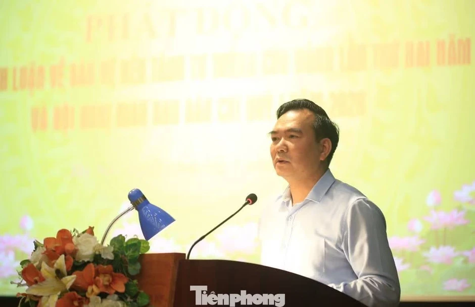 Nâng tầm công tác tư tưởng trong kỷ nguyên số: Từ ‘định hướng dư luận’ đến ‘quản trị niềm tin xã hội’ Nâng tầm công tác tư tưởng trong kỷ nguyên số: Từ ‘định hướng dư luận’ đến ‘quản trị niềm tin xã hội’