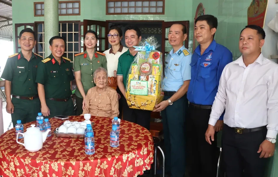 Ngày hoạt động cao điểm đầy ý nghĩa của những chiến sĩ Hành quân xanh Ngày hoạt động cao điểm đầy ý nghĩa của những chiến sĩ Hành quân xanh