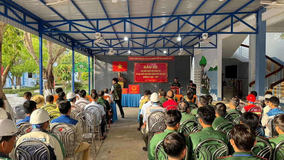 Ngày hội bầu cử sớm ở đảo Hòn Khoai, Hòn Chuối